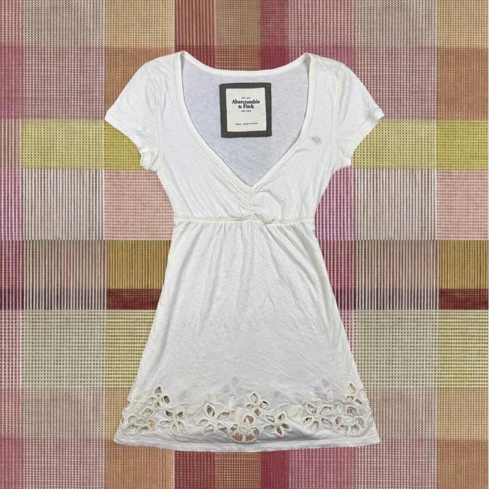 Vintage 2000’s Abercrombie and Fitch Babydoll Top with Floral Cutouts